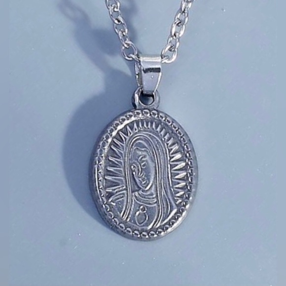 Our Lady of Graces Virgin Mary Miraculous Medal Devotion Sacred Catholic Pendant - Picture 2 of 16